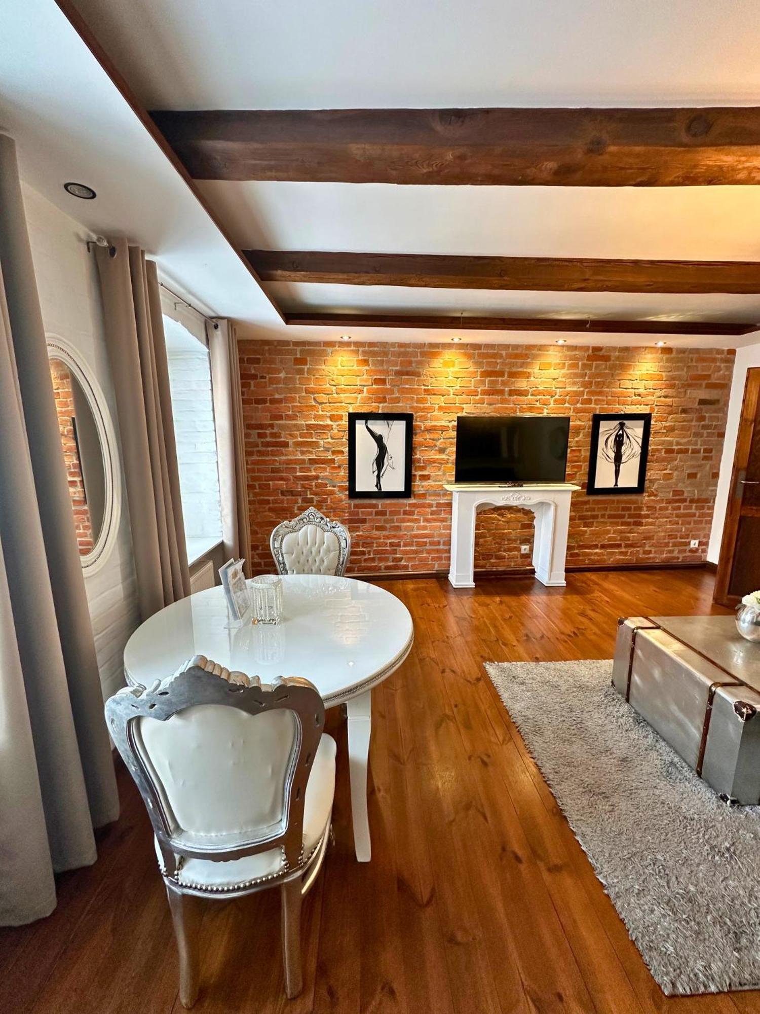Stary Toruń Perfect Stay - "Campari Glam Apartments" מראה חיצוני תמונה