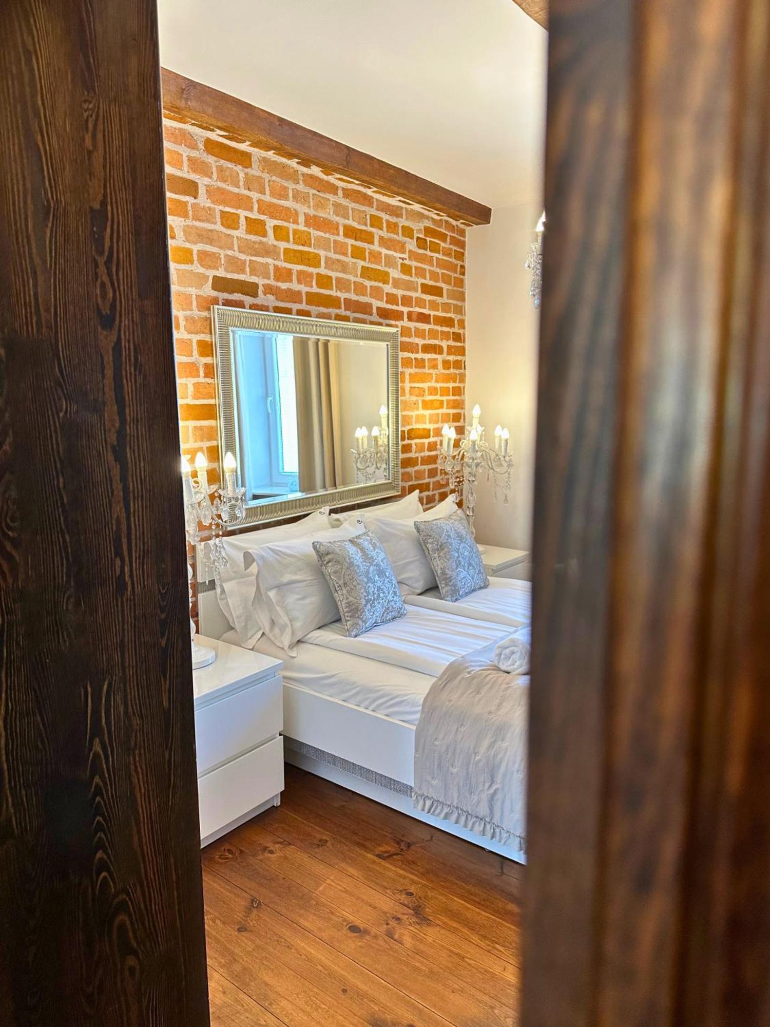 Stary Toruń Perfect Stay - "Campari Glam Apartments" מראה חיצוני תמונה